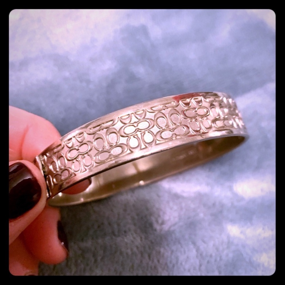 💟Authentic Coach Bangle with “C”